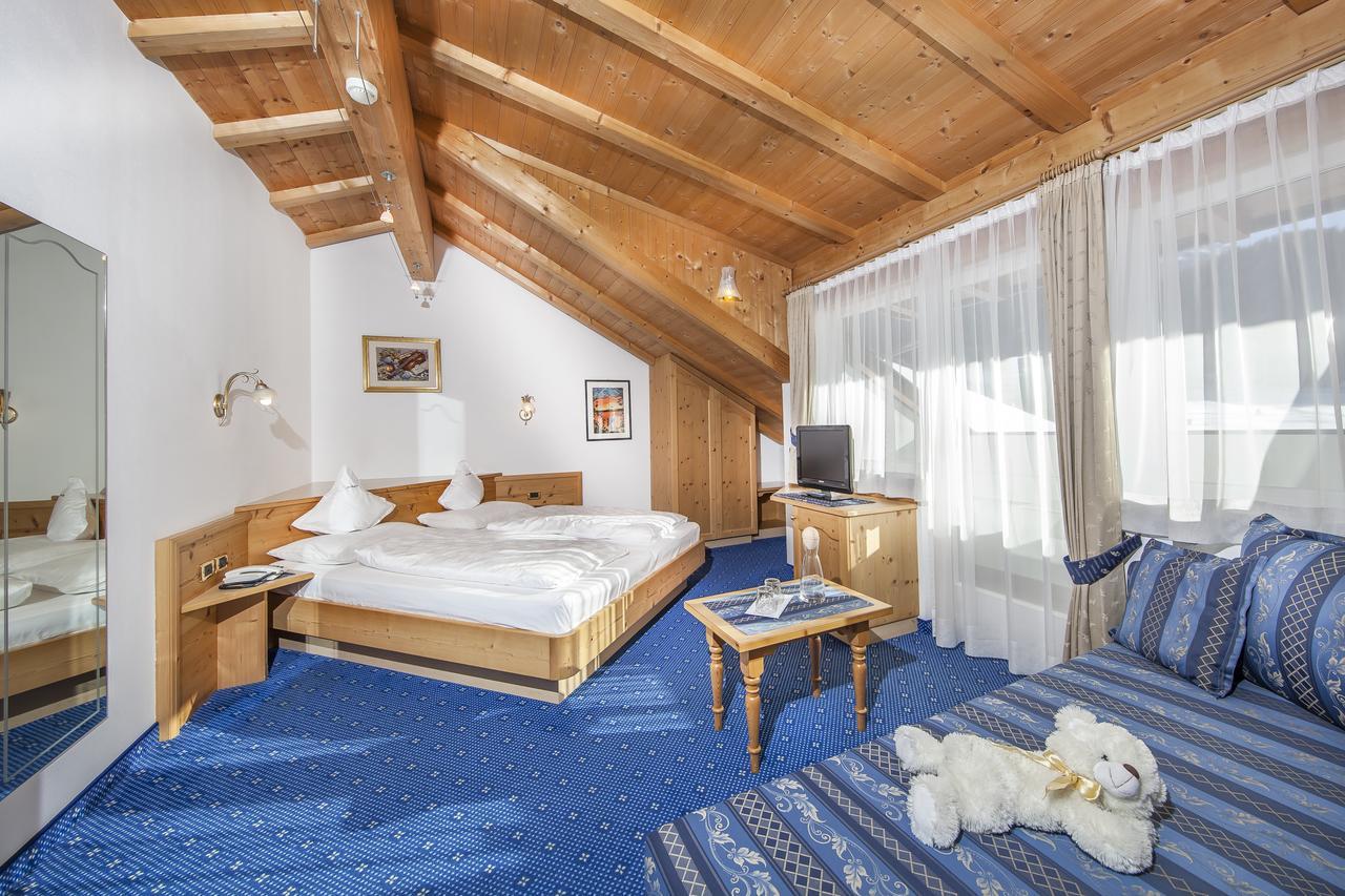 Hotel Garni La Majon Selva di Val Gardena Exteriér fotografie